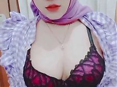 Kuala Lumpur Womans Viral Purple Hijab Squeezes Her Breasts and Masturbates